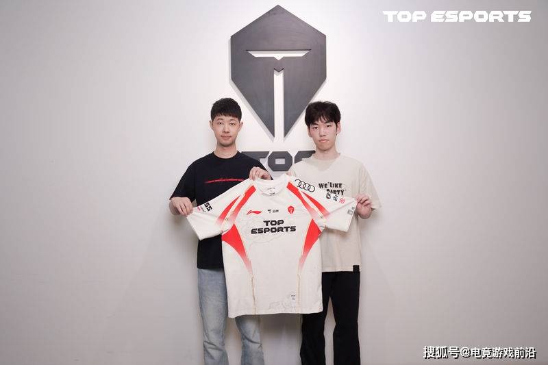 TES人员变动公告：Hang加盟，TESC辅助fengyue上调至一队的简单介绍