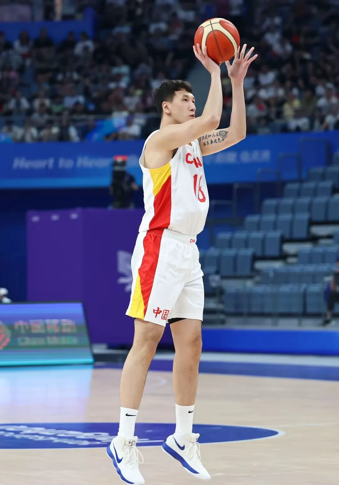 中国男篮将去西班牙拉练杨瀚森打夏联曾凡博康复