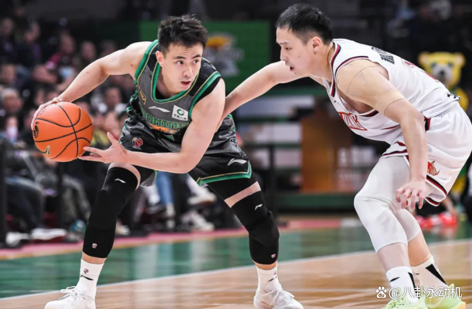 CBA俱乐部杯首场比赛上海久事大鲨鱼对阵山西队的简单介绍