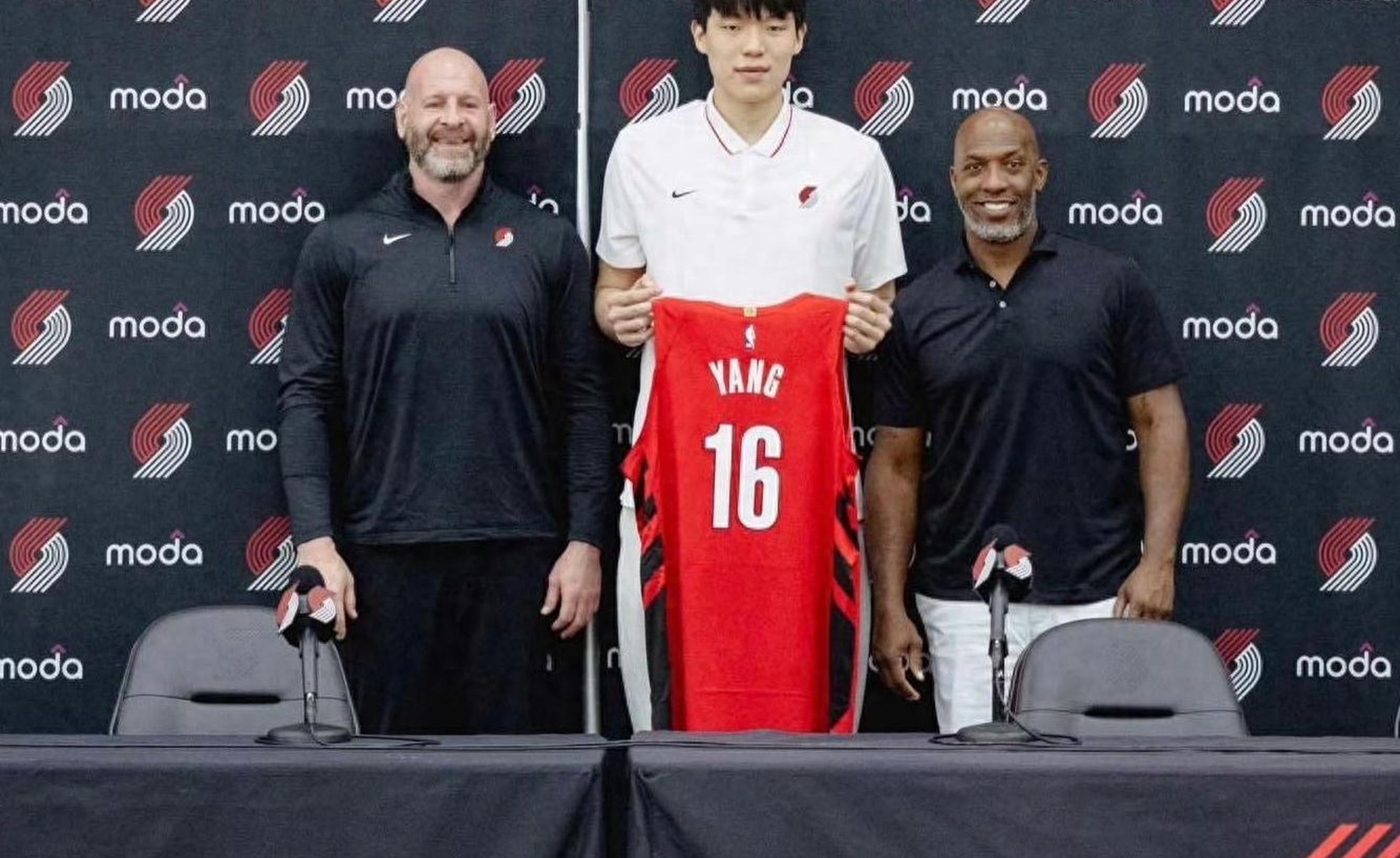 包含杨瀚森究竟该不该打亚洲杯？隔壁欧洲杯给出最清晰答案的词条