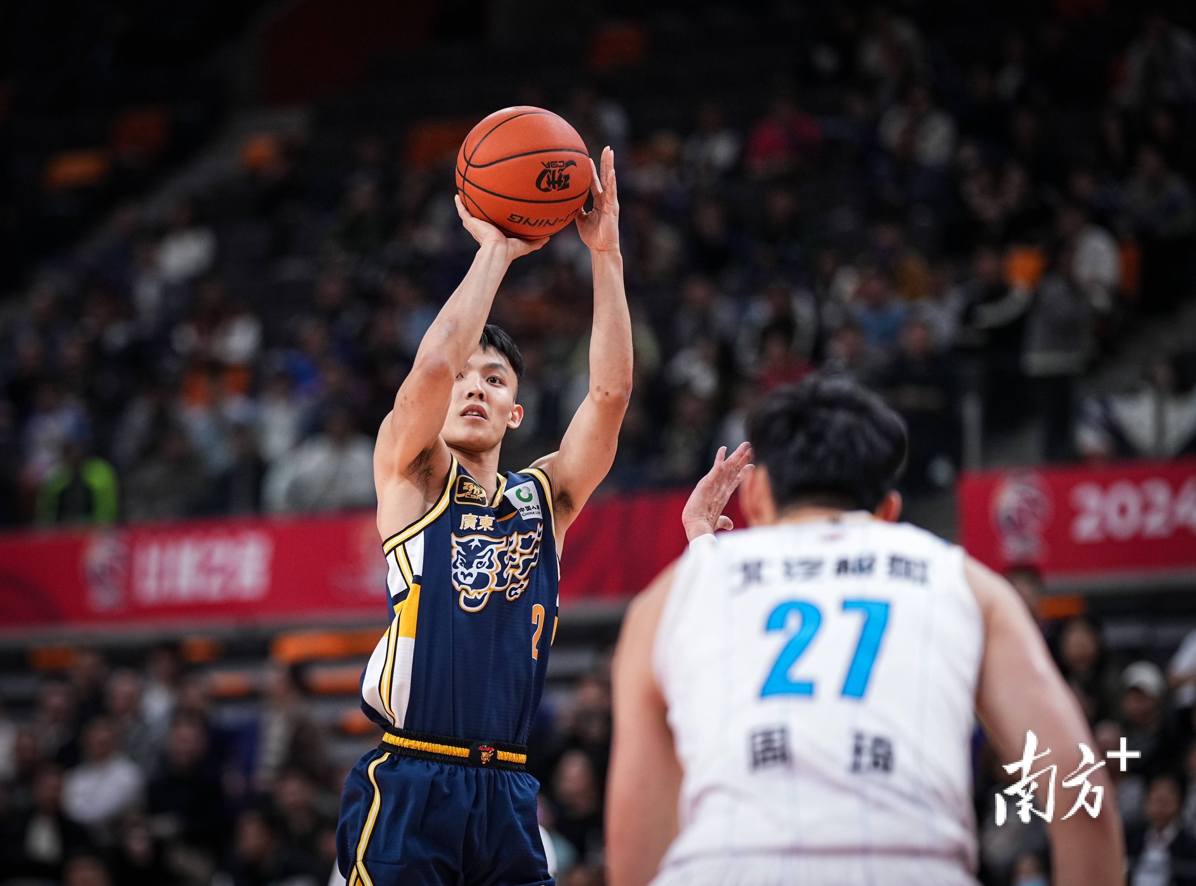 包含北京队主场告捷，继续稳坐榜首位置的词条