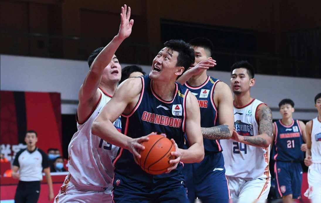 包含广东宏远再胜一场，球队状态火热值得期待的词条